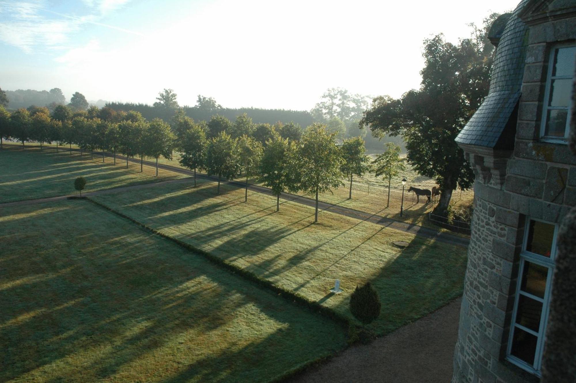 Chateau Du Bois-Guy Golf Parigne Exterior photo